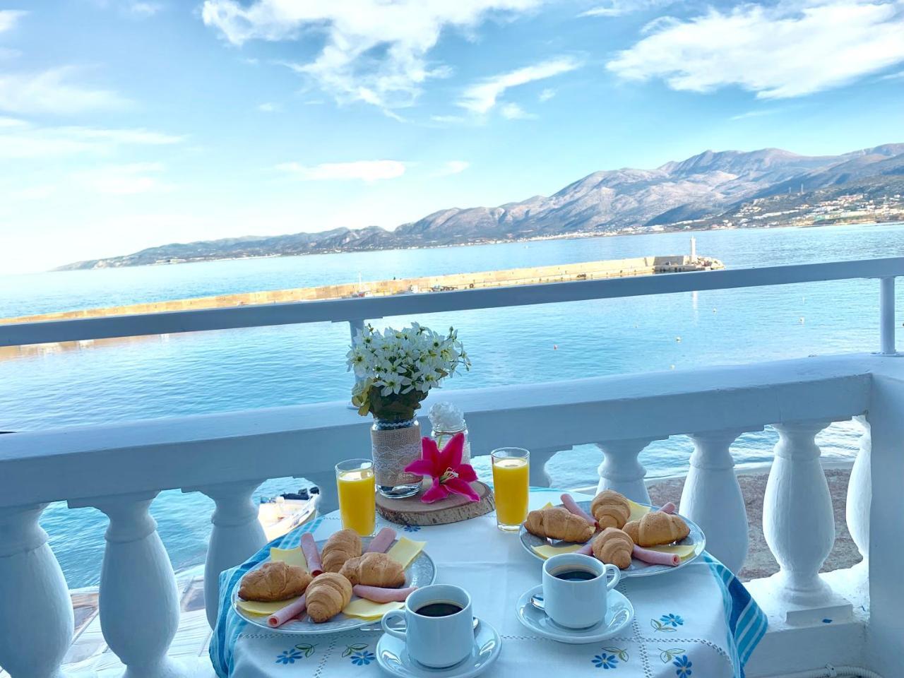 The Blue Apartments Херсонисос Екстериор снимка